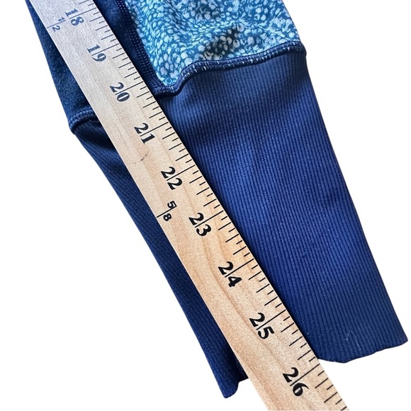 LULULEMON WUNDER UNDER Sashiko Inkwell Blue camouflage leggings 6 artsy indie - Picture 11 of 11